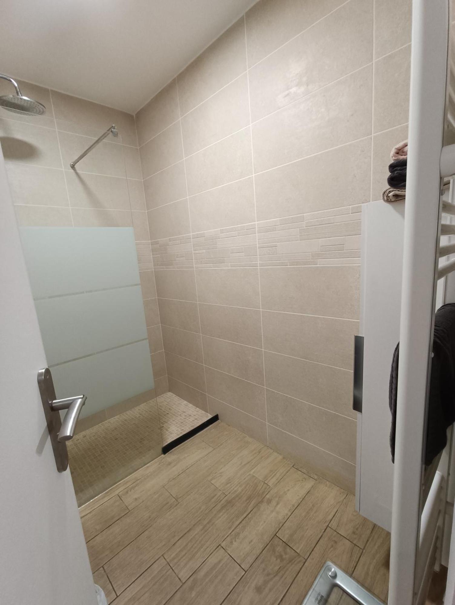 Appartements Et Studio Renoves En 2022, Intra Muros อาวีญง ภายนอก รูปภาพ