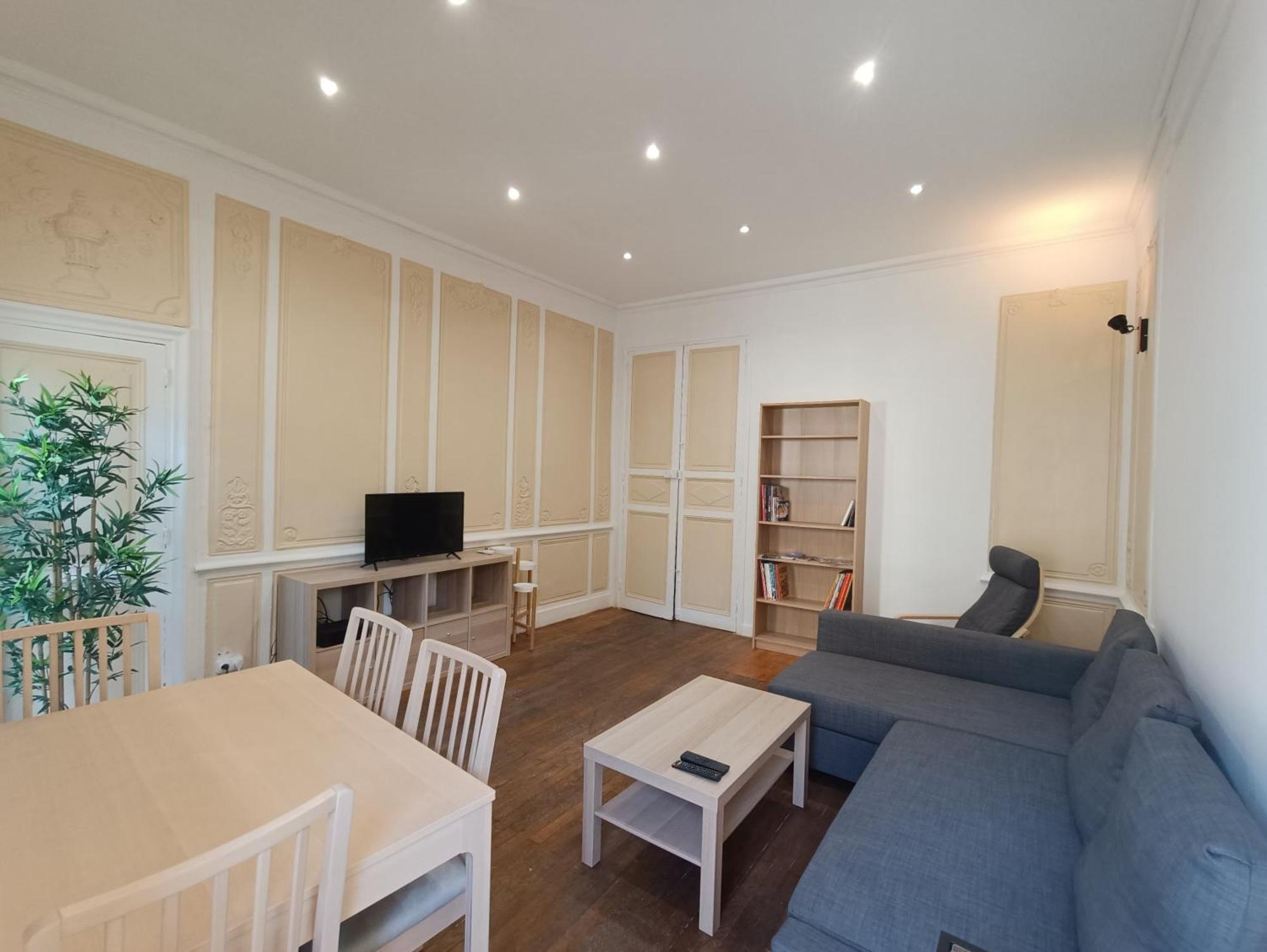 Appartements Et Studio Renoves En 2022, Intra Muros อาวีญง ภายนอก รูปภาพ